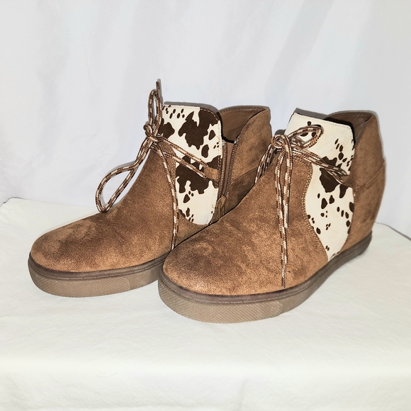 Outwoods Shoes - Western Faux Suede Brown and Cream Ankle Boots with Cow Print